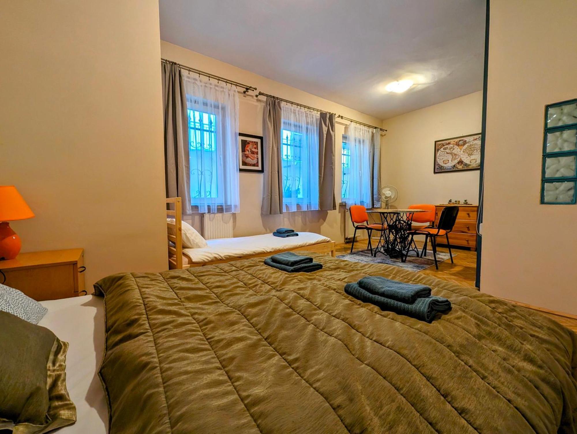 Plac Nowy 8A By Homeprime Kraków Eksteriør billede